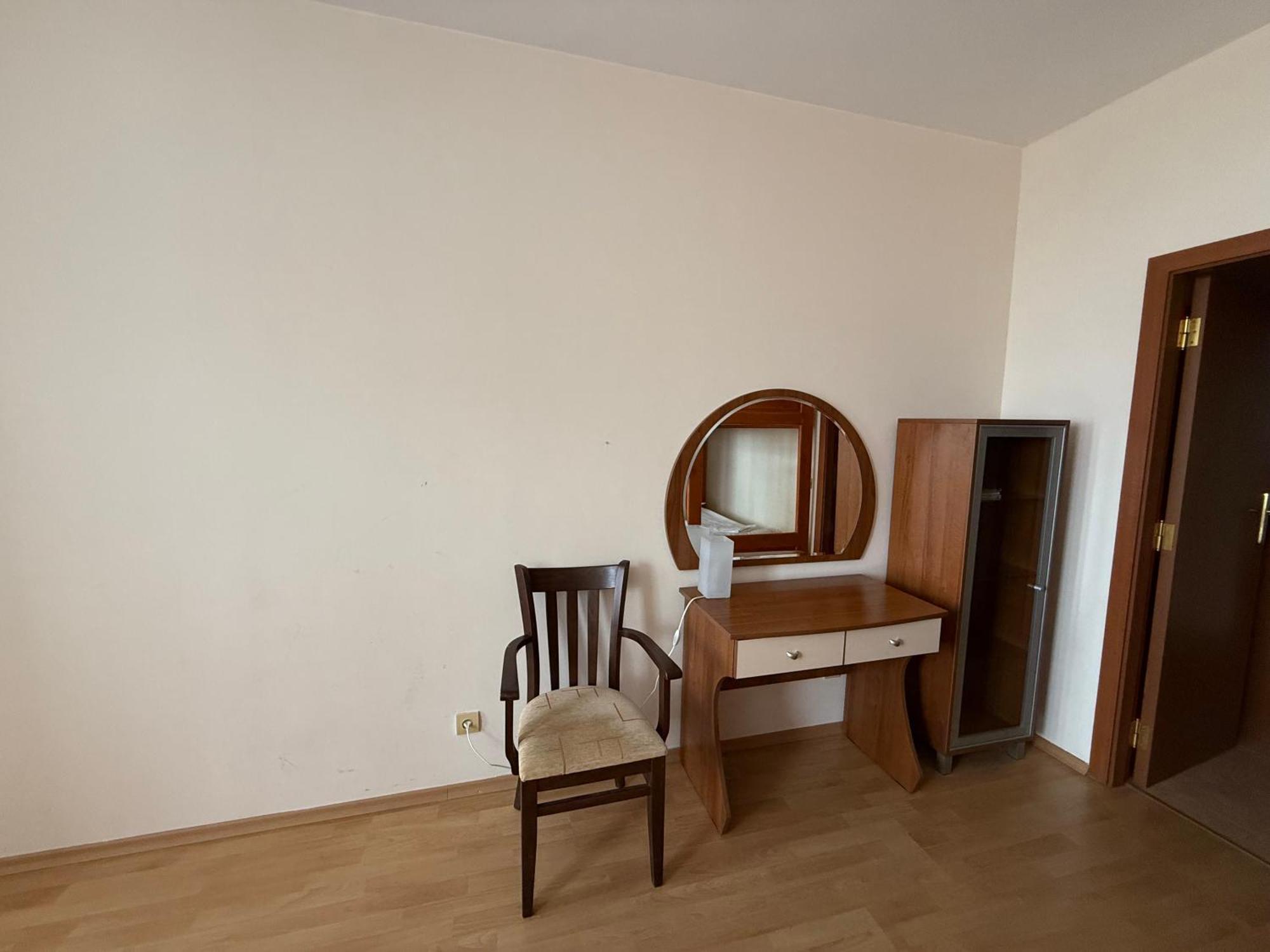 For 6 In Flora Main Building - Prime Location! Διαμέρισμα *